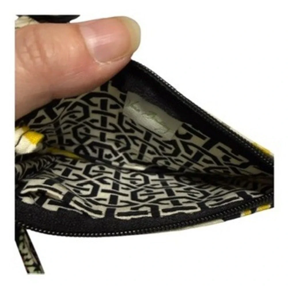 Vera Bradley Dogwood Floral Quilted Cotton Zip ID‎ Case Wallet Keychain